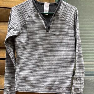 North Face Long Sleeve TopRN#61661 | CA# 30516